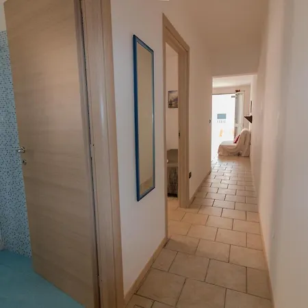 Casa Vacanze Pirata A Torre Pali 살베