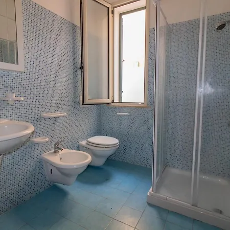 Casa Vacanze Pirata A Torre Pali 펜션