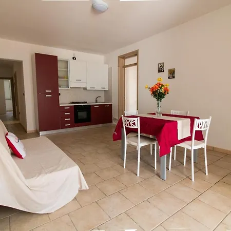 Casa Vacanze Pirata A Torre Pali * 살베